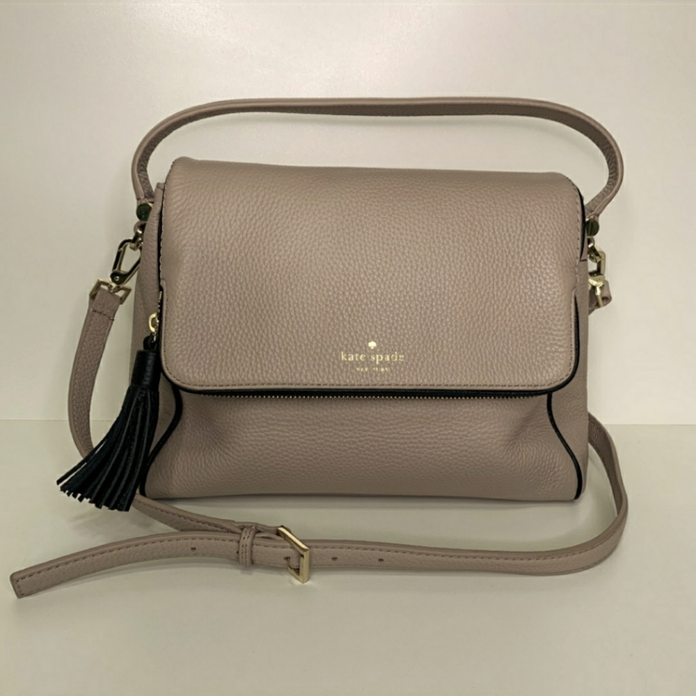Kate Spade Designer Chester Street Miri Taupe Leather crossbodt bag purse tassel